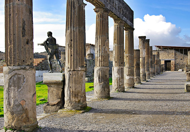 tour-of-pompeii